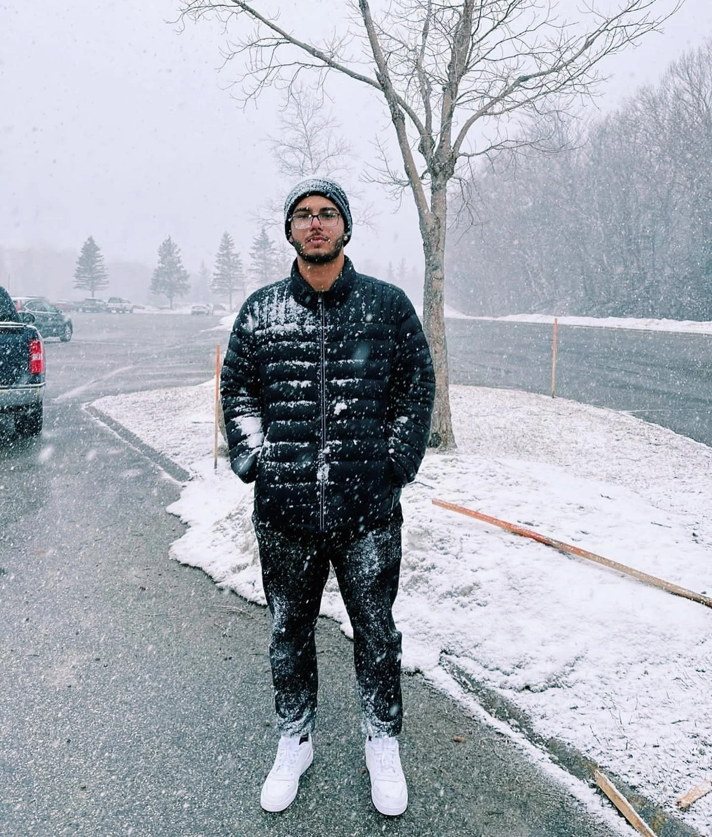 Luis em uma experiência na neve